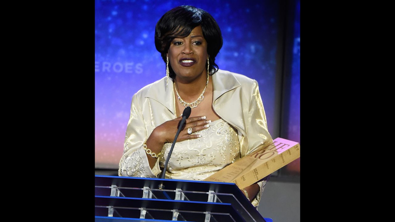 CNN Top 10 Hero Kim Carter was honored for her work aimed at stopping the cycle of homelessness among women in California.  