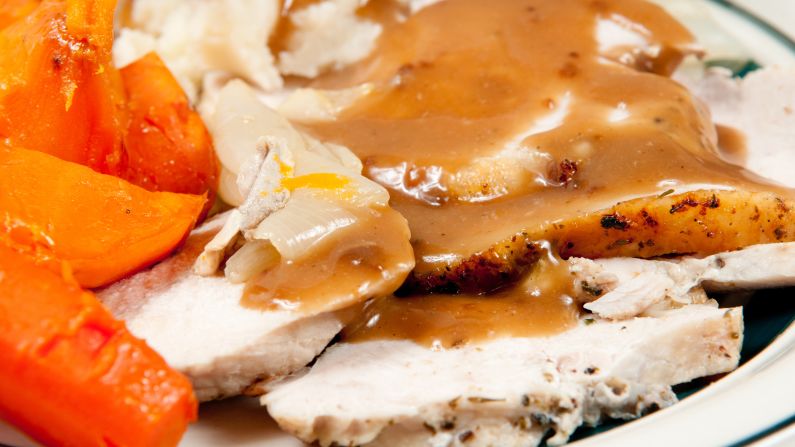 The centerpiece of most Thanksgiving dinners, a 3-ounce serving of roasted white meat turkey has 125 calories. You bring up the calorie count by opting for dark meat instead of light —it has 147 calories -- and eating the skin, which adds 26 calories.