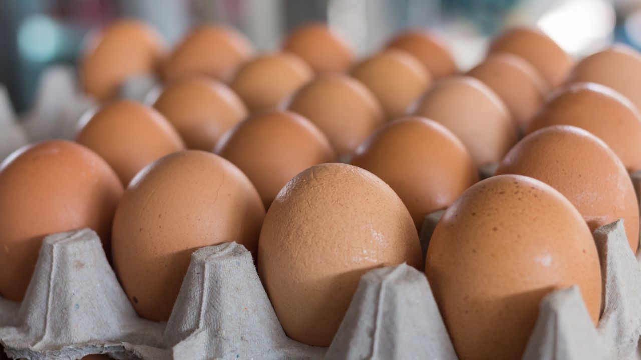 Ever wake up, start working on breakfast and then notice that your carton of eggs is a week past its date? Fear no more. In fact, that date is just a suggested best-by date. Those eggs are good for three to five weeks after that date, as long as they are refrigerated. It's best to keep them in their cartons in the middle of the fridge. Hard-boiled eggs stay good for about a week. 