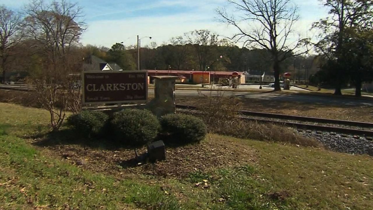 clarkston georgia refugee community valencia dnt nr_00015021