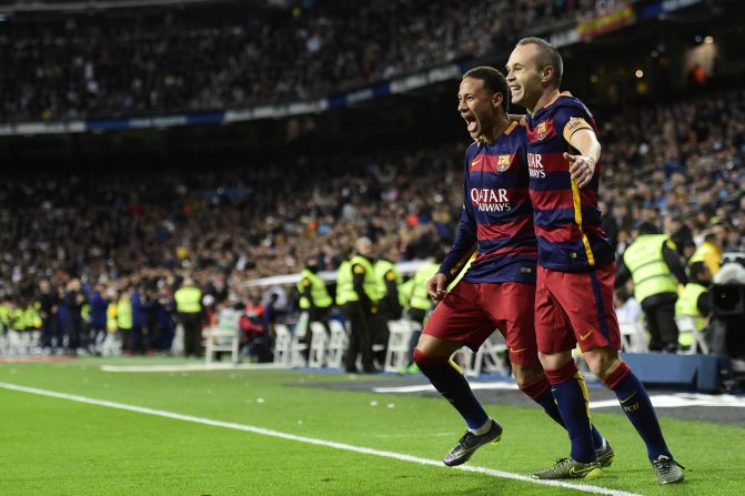 The Catalan club would win the match 4-0. Neymar (L) scored Barca's second goal of the evening just before halftime.