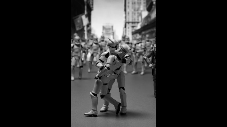 David Eger's project, "<a href="index.php?page=&url=http%3A%2F%2Fwww.365daysofclones.com%2F365-days-of-clones%2F" target="_blank" target="_blank">365 Days of Clones</a>" apes iconic images from the past. And with J.J. Abrams confirming that stormtroopers in the Force Awakens will be female too, what better timing than to recreate the iconic shot from V-J Day of a sailor stealing a kiss in Times Square, New York. 