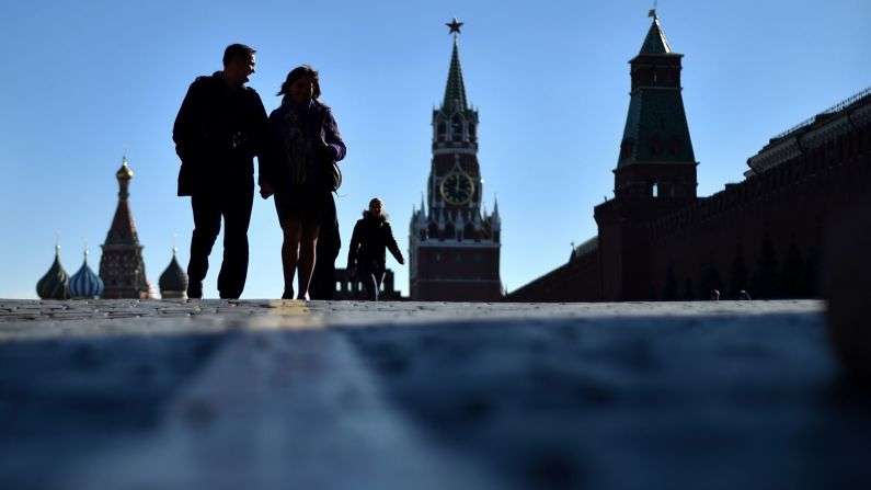 The first remark from four out of every five visitors upon seeing Red Square in Moscow for the first time: "It looks so much bigger on TV."<br />