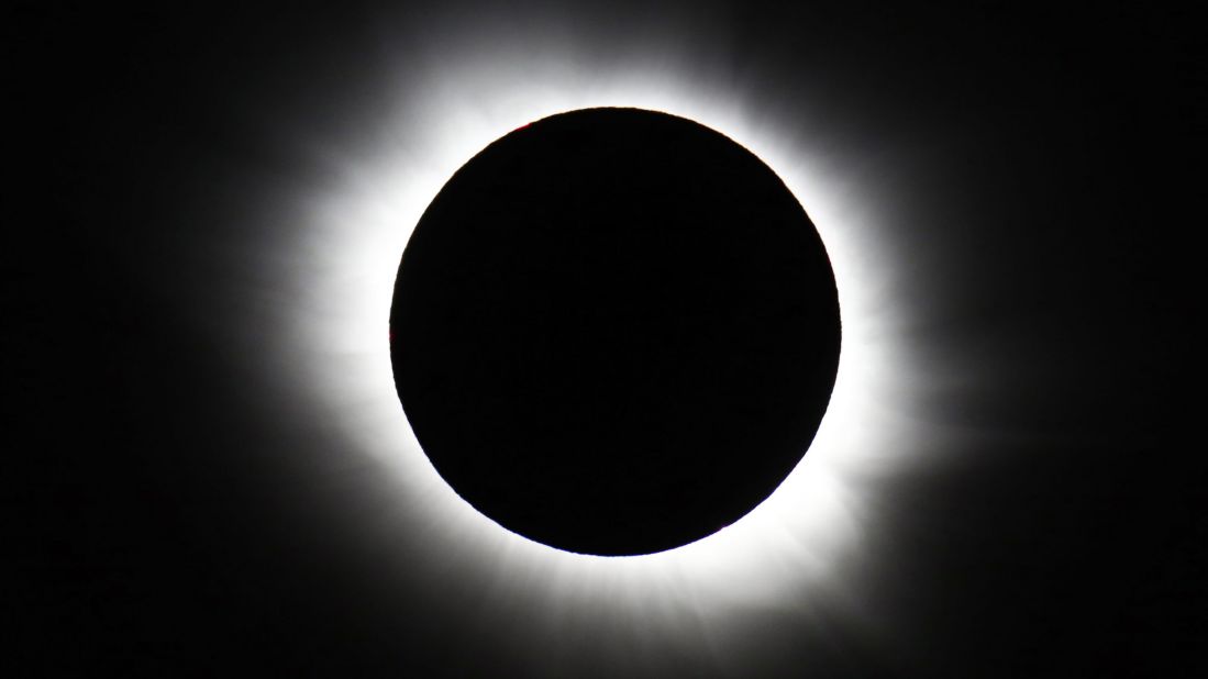 <strong>March 20:</strong> A total solar eclipse forms over Svalbard, Norway. <a href="http://www.cnn.com/2015/03/20/world/gallery/solar-eclipse-march-2015/index.html" target="_blank">The rare event</a> was visible from parts of Europe.