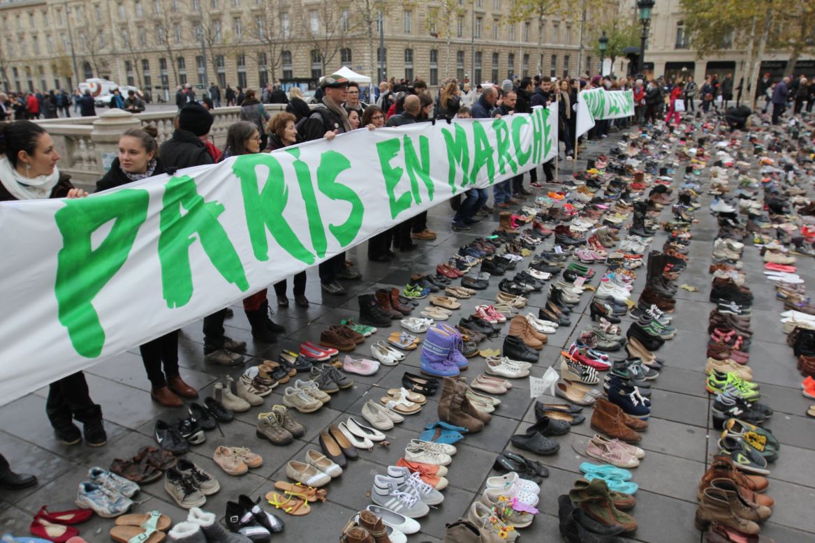 Climate activists organized a silent march in Paris on Sunday to avoid defying a ban on mass protest on Sunday, November 29. More than 140 world leaders are gathering in Paris for high-stakes climate talks that start Monday, and activists are holding marches and protests around the world to urge them to reach a strong agreement to slow global warming. 