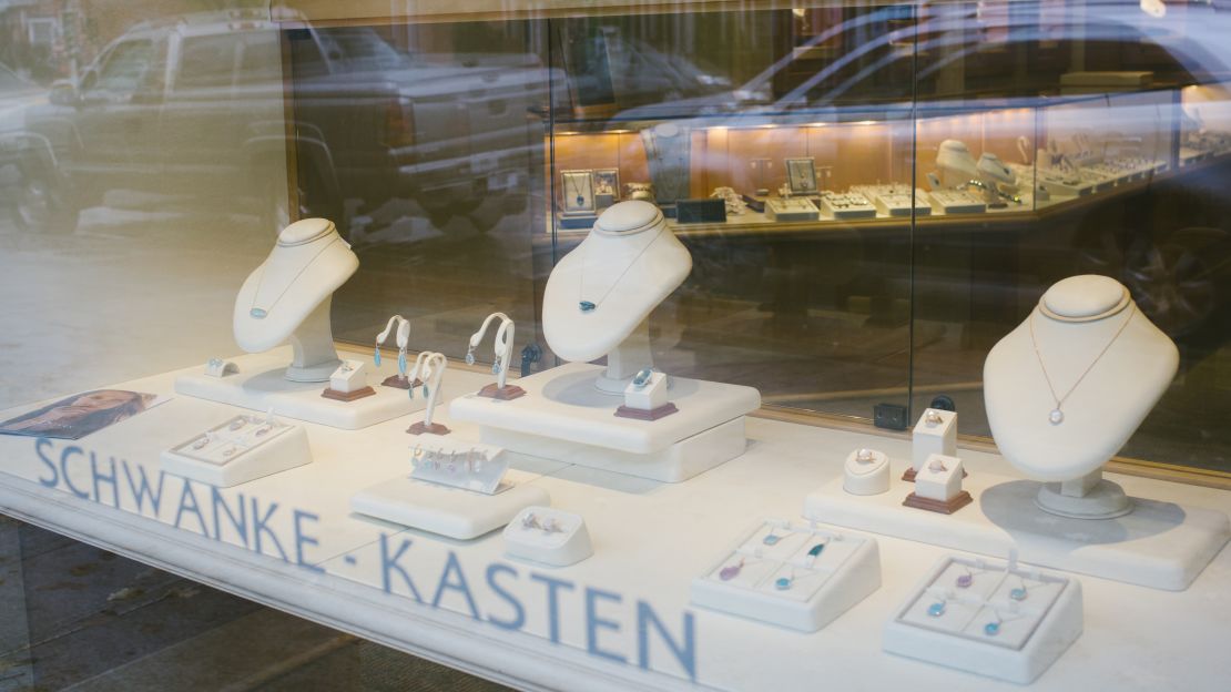 Schwanke-Kasten Jewelers is where John Henson, a player for the Milwaukee Bucks, had the cops called on him in October while he was trying to buy a watch.