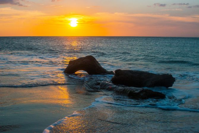 Cabo de la Vela's other claim to fame is incredible Caribbean sunsets, which draw travelers to the north end of the bay. After dark, there's a smattering of nightlife.