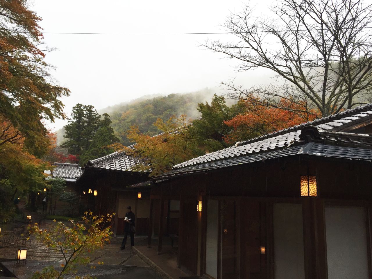 The changeable weather -- "Arashiyama" means "storm mountain" in Japanese -- makes Hoshinoya particularly atmospheric. 