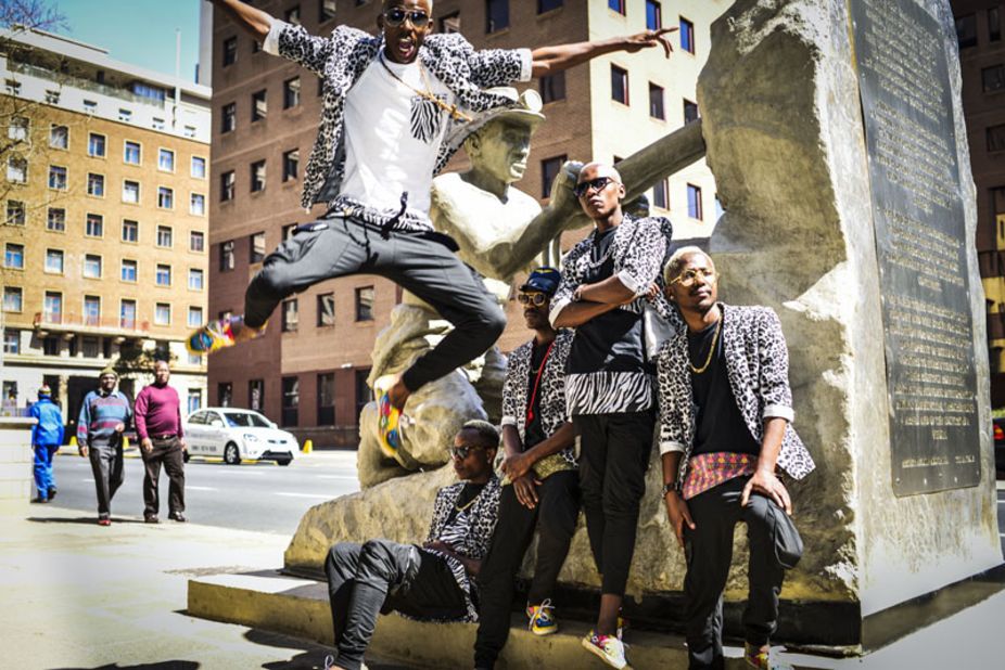 South Africa's DIY fashion crews compete to have the best dancers and personal style. 