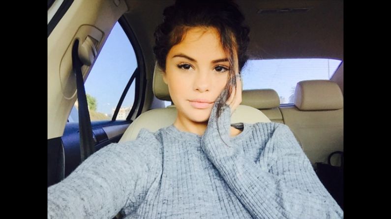 Selena Gomez's selfie in her <a href="https://www.instagram.com/p/2o6AAAOjIH/" target="_blank" target="_blank">'fav sweat shirt'</a> received 2.3 million likes.