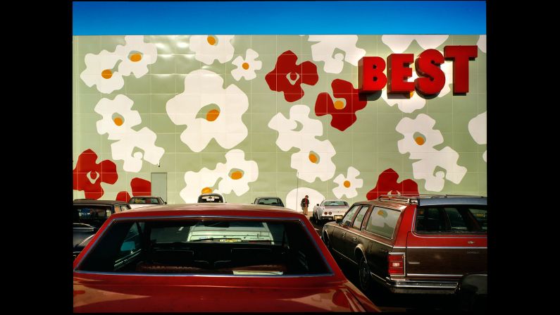 Located in Oxford Valley, Pennsylvania, the Best Products Catalog Showroom is situated in a difficult location -- by a carpark and numerous crossroads. Scott Brown and Venturi <a  target="_blank" target="_blank">opted</a> to use a decorative facade to allow the building to stand out: it has no windows and features white and red flower patterns throughout. 