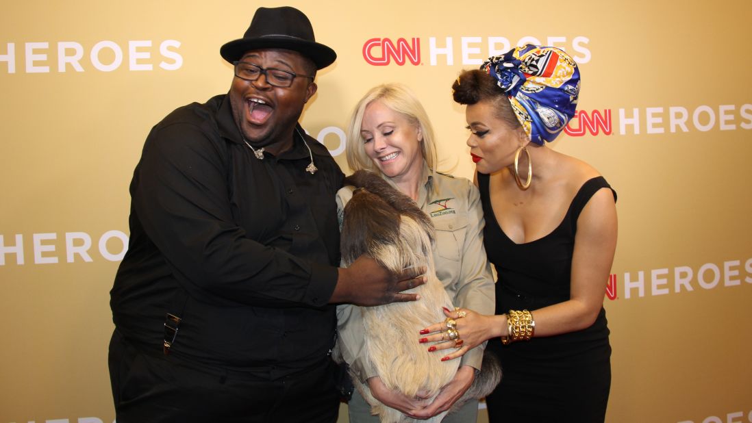 Grammy nominee Andra Day wowed the audience with her performance of 'Rise Up.'  She was wowed while hanging out with Snooki, too.  