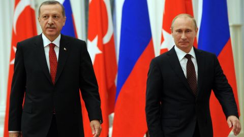 Turkey's Erdogan, left, and Russia's Putin attend a press conference in 2012.