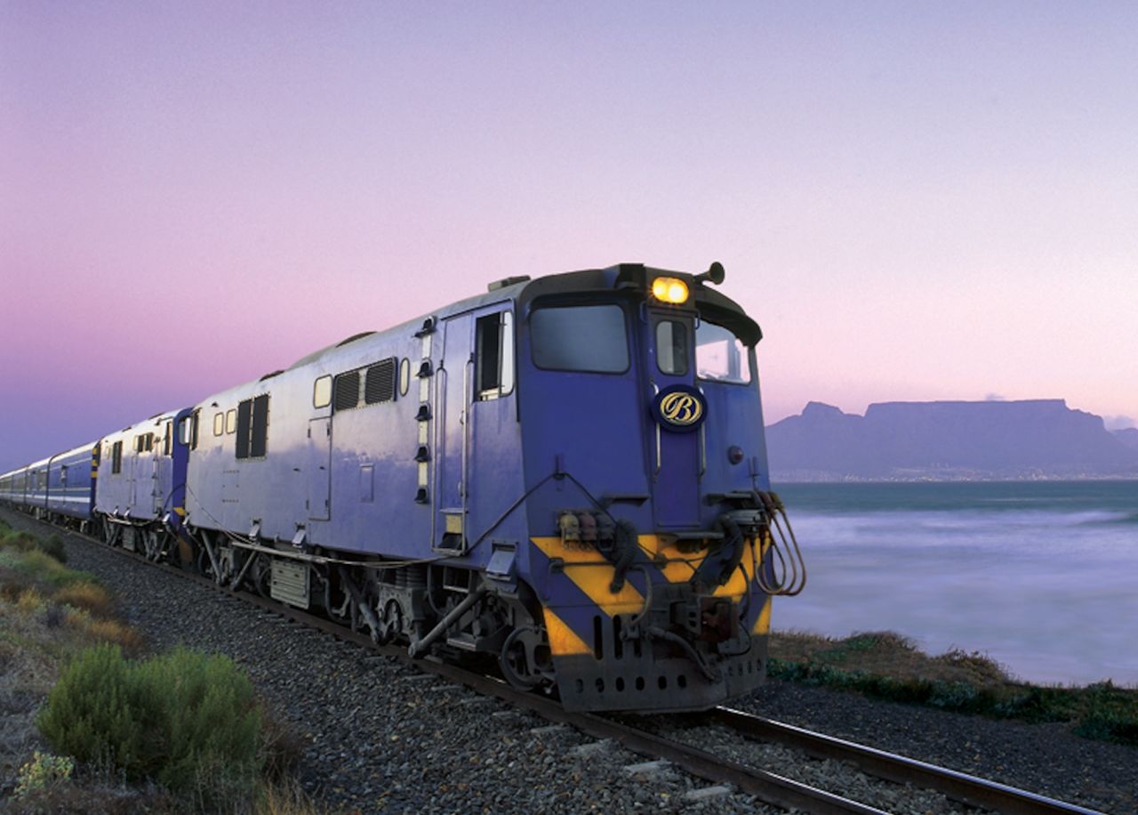 The Blue Train's 27-hour, 1,600 kilometer round trip Pretoria-Cape Town journey crosses South Africa diagonally, stopping at the diamond mines of Kimberley on the way south and at the colonial outpost of Matjiesfontein on the way north.