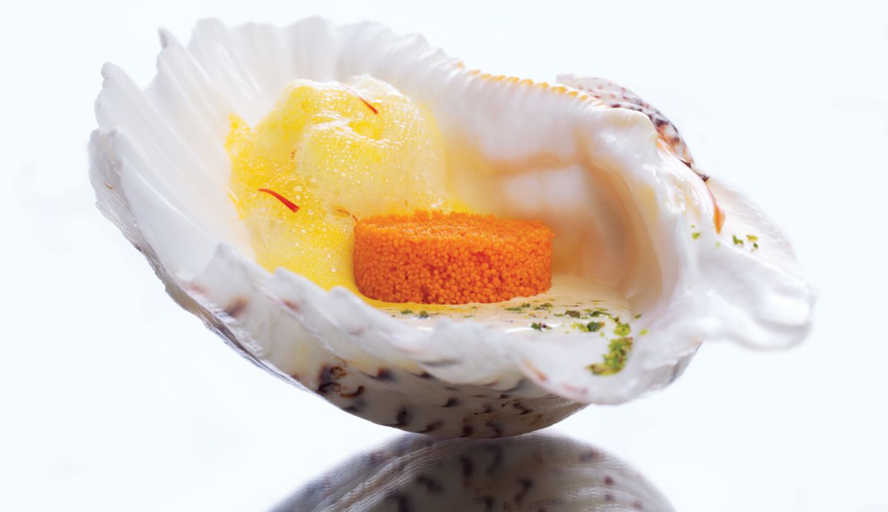 The "caviar" is actually jalebi -- a traditional sweet snack made by deep-frying wheat flour in ring shape.
