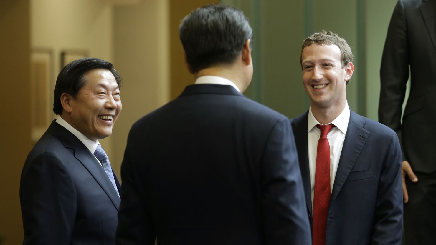 Chinese President Xi Jinping (C) talks with Facebook Chief Executive Mark Zuckerberg (R) as Lu Wei, China's then-internet czar, looks on, during a gathering of CEOs and other executives in September 2015.