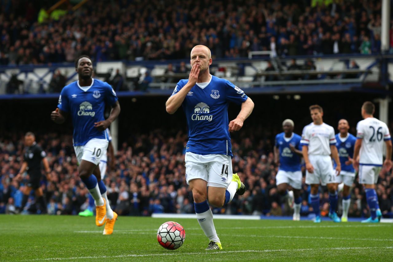 Naismith has made over 100 appearances for Everton, the highlight of his 2015/16 campaign so far a hat-trick in the 3-1 victory over defending EPL champion Chelsea back in September.