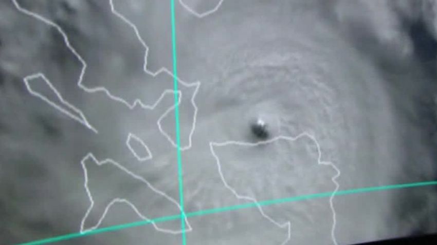 philippines typhoon melor landfall javaheri lklv_00001911.jpg