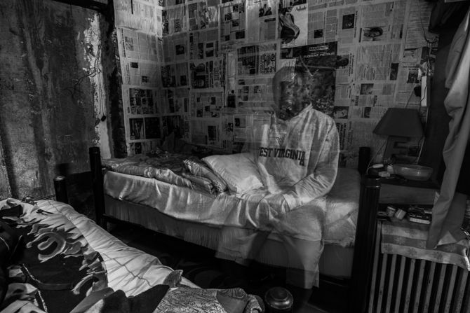 According to photographer Nassim Rouchiche, the problems faced by immigrants in Algeria is one rarely addressed in public. For that reason, he has created Ça Va Waka, a haunting photo series that captures the lives of undocumented migrants living in Algiers, Algeria's capital. Ça Va Waka is on exhibition at the<a href="index.php?page=&url=http%3A%2F%2Fwww.rencontres-bamako.com%2F%3Flang%3Den" target="_blank" target="_blank"> African Biennial of Photography</a> in Bamako, Mali through December 31.