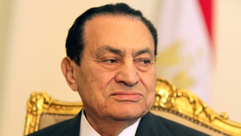 Egyptian President Hosni Mubarak holds a meeting in Cairo on February 8, 2011.