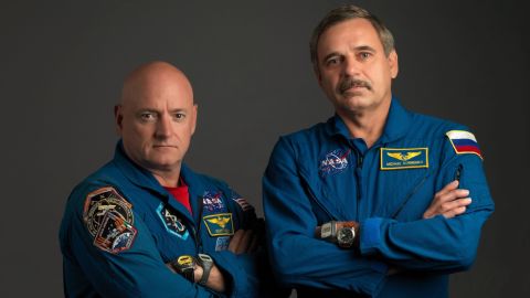 American astronaut Scott Kelly (left) and Russian cosmonaut Mikhail Kornienko (right) spent a year on the space station.