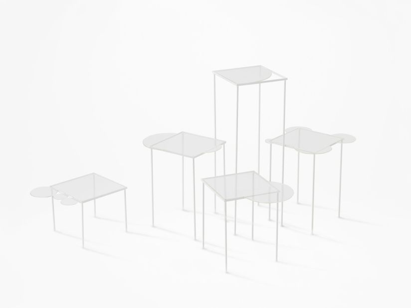 In 2012, Nendo collaborated with Lasvet, a crystal and glass company based in the Czech Republic, on the Overflow table. 