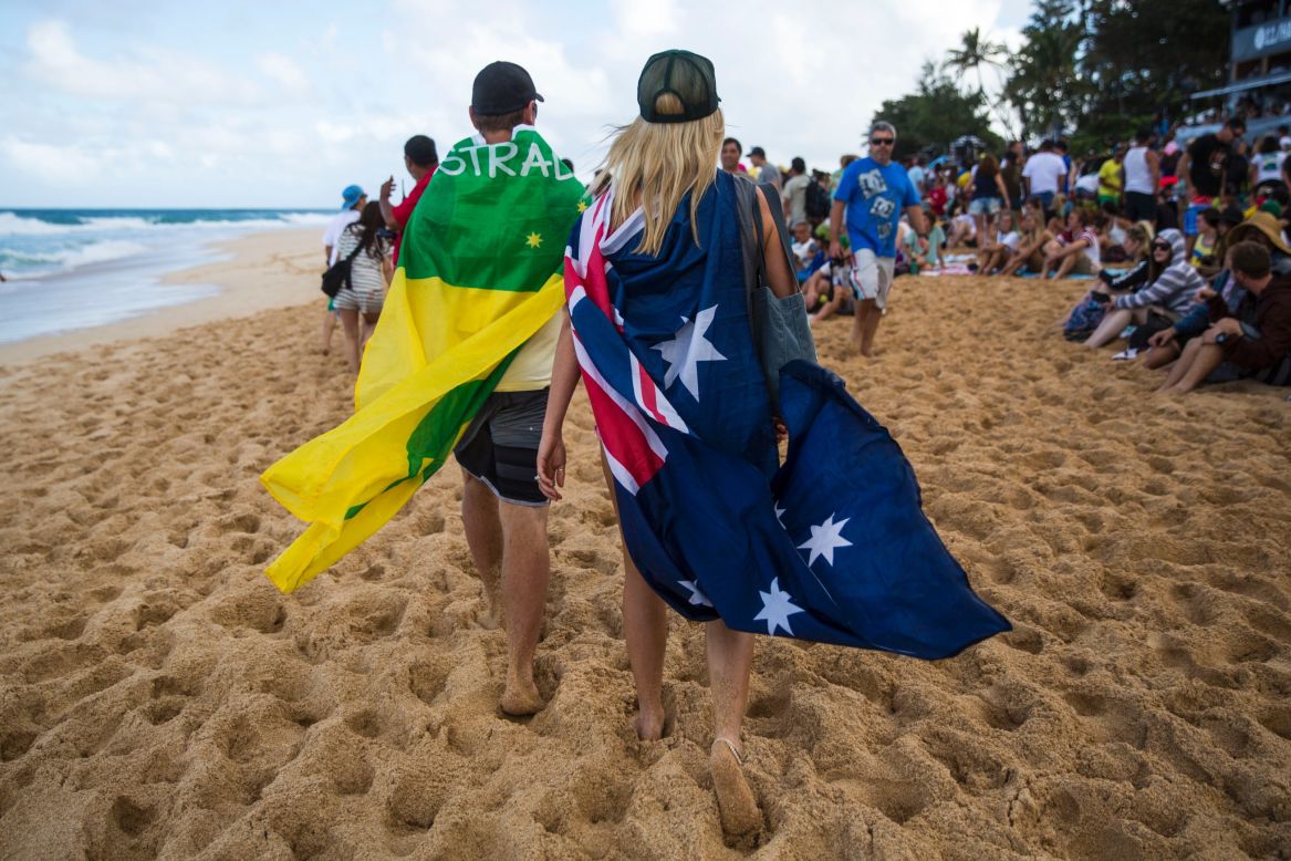 Visitors from Perth, Australia show their support for surfers on both sides.