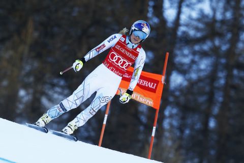 Lindsey Vonn crashed out of the World Cup women's downhill in Val d'Isere on Saturday. 