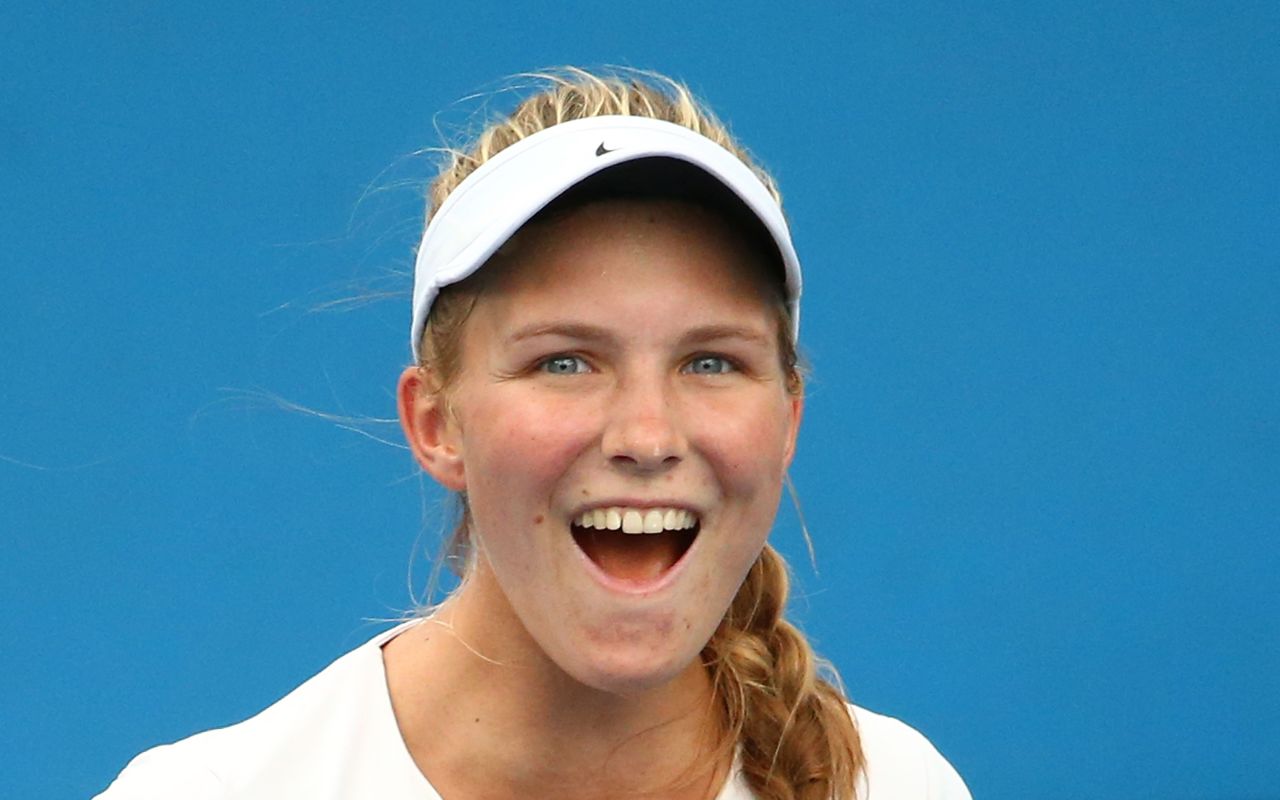 Maddison Inglis, ranked 781st in the world, triumphed 6-4 6-2 to go through to the Melbourne main draw. The 17-year-old from Perth in Western Australia had missed out on a spot the week before when she lost in the final of the national under-18 championships.  