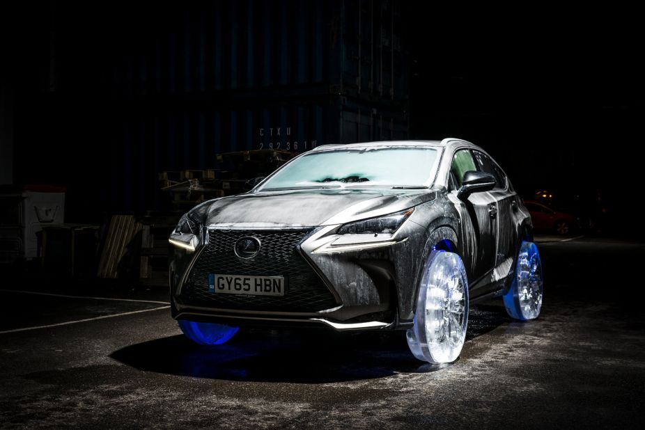 With help from professional ice sculptors, Lexus fitted this NX crossover with wheels and tires made from ice, and sent it driving on a road in London. The car was frozen for five days at -30°C before the new wheels were installed.