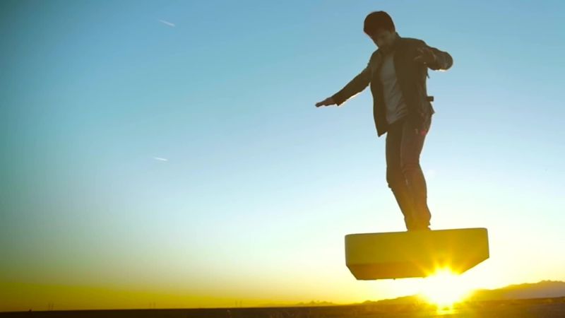 Hoverboard that floats in the online air