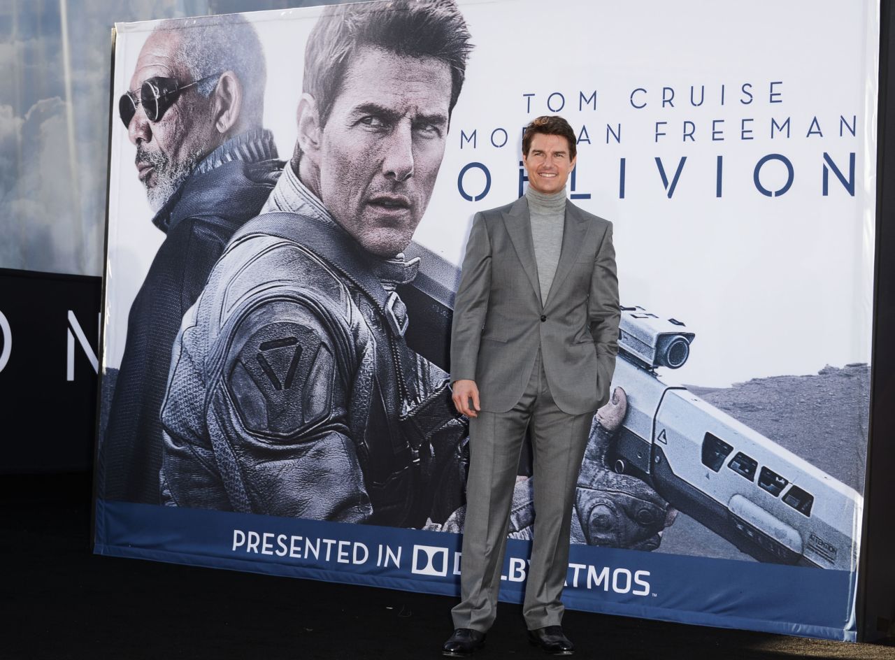 Some of the biggest names in Hollywood are below average height and a success financially.<br /><br />From "Top Gun" to "Mission Impossible," Tom Cruise has played many heroes. In 2012, he was Hollywood's highest paid actor, earning $75 million. In collective box office -- a barometer of star wattage -- his movies have made $3.5 billion. 