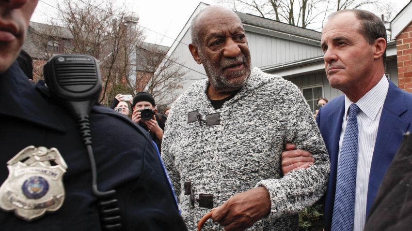 US comedian Bill Cosby leaves December 30, 2015 the Court House in Elkins Park, Pennsylvania after arraignment on charges of aggravated indecent assault. Cosby was arraigned over an incident that took place in 2004 -- the first criminal charge filed against the actor after dozens of women claimed abuse.AFP PHOTO/KENA BETANCUR / AFP / KENA BETANCUR        (Photo credit should read KENA BETANCUR/AFP/Getty Images)