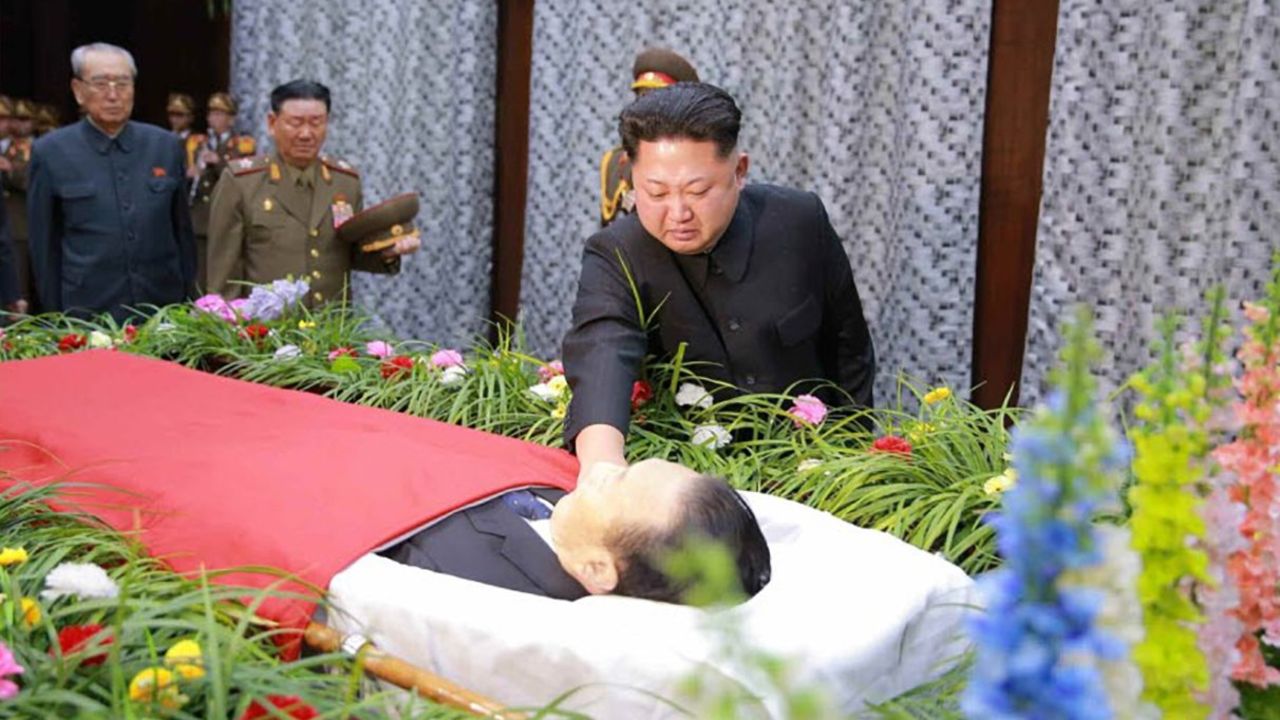 Kim Jong Un paying his respects.
