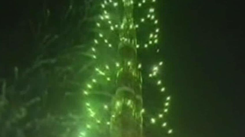 dubai uae hotel fire fireworks show bts nr_00001028.jpg