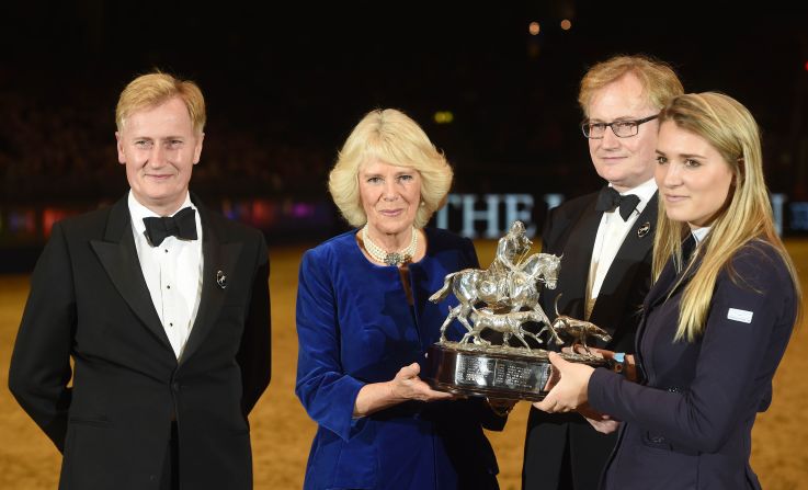 Mendoza capped an amazing 2015 in December by accepting the Raymond Brooks-Ward Memorial Trophy from Camilla, Duchess of Cornwall at The London International Horse Show at Olympia Exhibition Center.