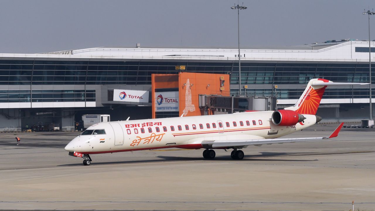 This is at least the second time that an Air India plane has turned back due to a suspected rat on board. 