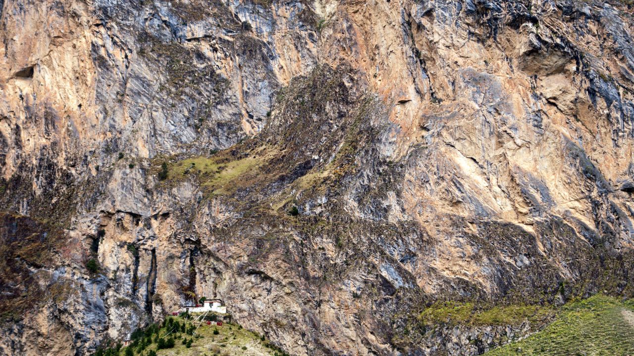 The 16th-century Bja-Ghi Dzong is well camouflaged.