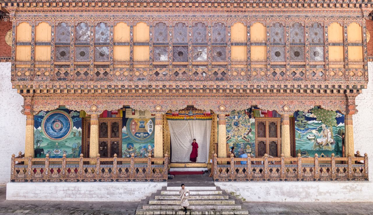 Punakha Dzong fortress is home to the most sacred of Bhutan's possessions: an image of the Bodhisattva of Compassion that Guru Rinpoche brought with him from Tibet.