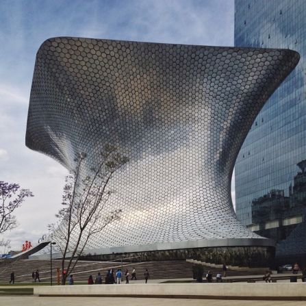 The up-and-coming neighborhood of Nuevo Polanco in Mexico City was once filled with factories and warehouses says Mauricio Tufino (<a  target="_blank" target="_blank">@mauriciotufino</a>). But today, it' houses museums (like the Museo Soumaya), offices, apartments and even an aquarium. 