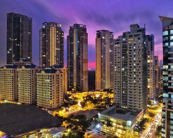 The towers of Bonifacio Global City (BGC) near Manila have grown rapidly, according to local resident and Instagrammer Rey Johnino Carinugan (<a  target="_blank" target="_blank">@ReyJohnino</a>)