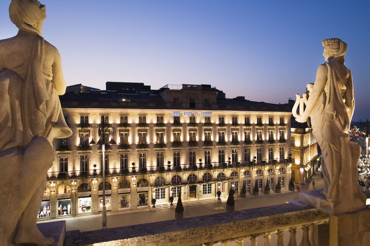 If you're going to do Bordeaux, you might as well do it in style.