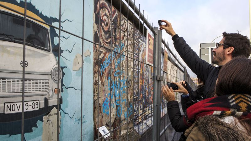 NextImg:Berlin Wall Fast Facts | CNN