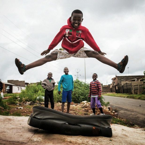 In Soweto, Gauteng, Pon spots some excited children, posting this image with the caption; "Stoked. Kids in #Soweto are stoked. Like really stoked." 