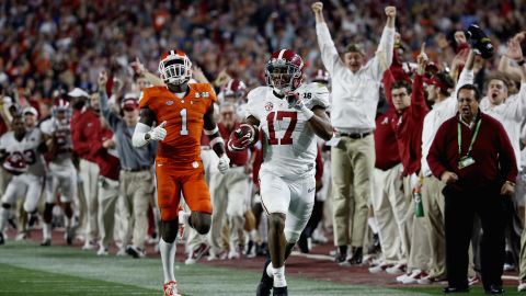 Alabama's Kenyan Drake returns a punt 95 yards for a touchdown against Clemson.