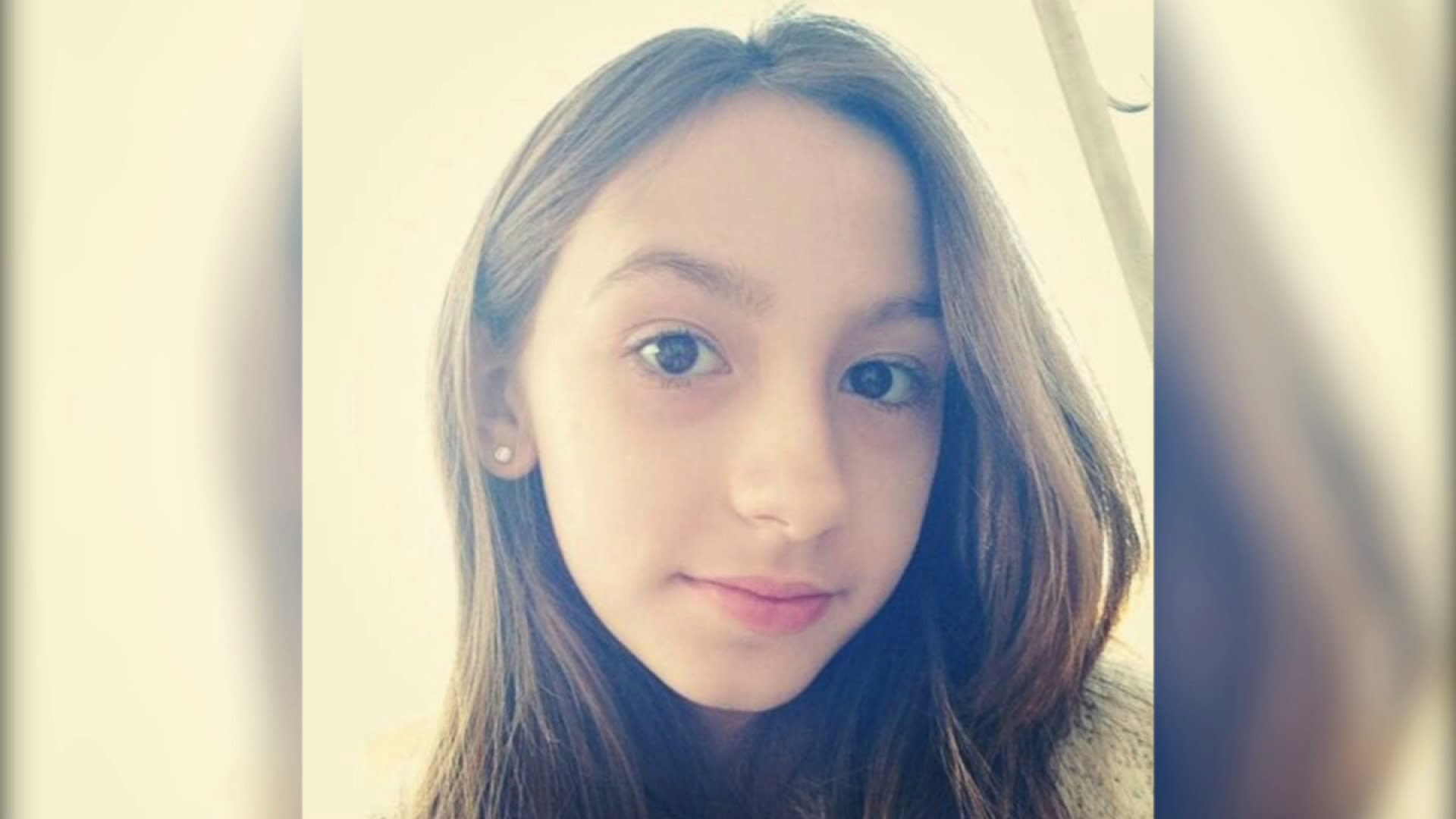 12year  girl topless 