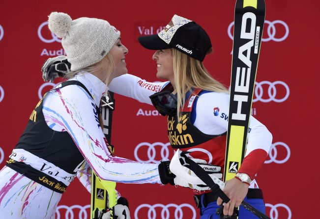 Vonn's season ended when she injured her leg, allowing her Swiss rival to reclaim first place. 
