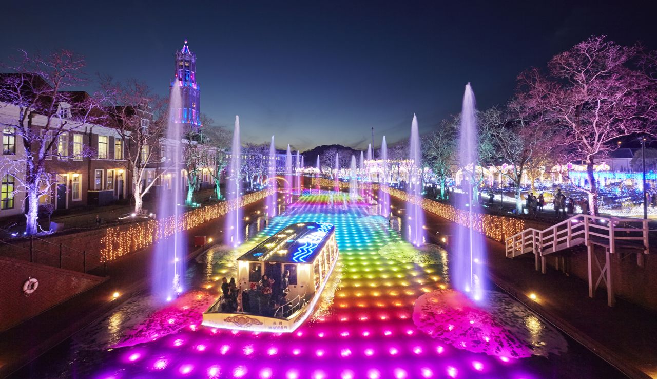 ... it even has a neon boat that sails over Technicolor water.