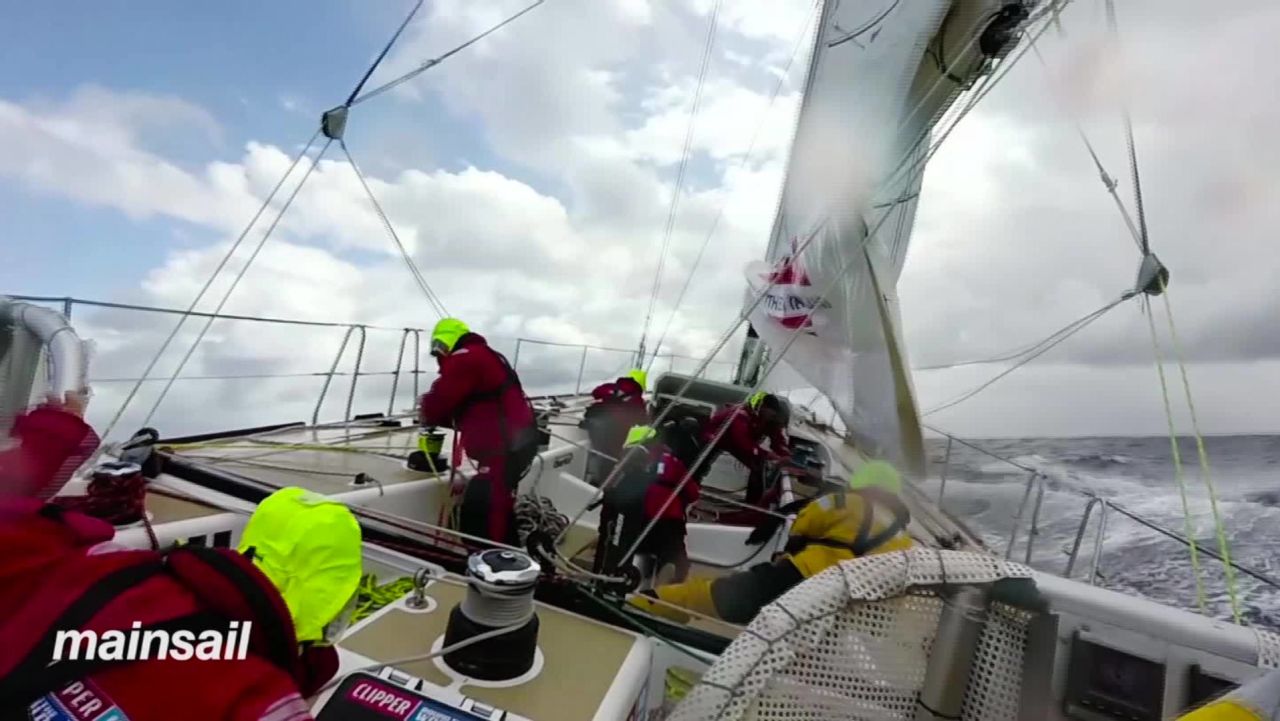 mainsail rolex sydney hobart spc c_00051514.jpg