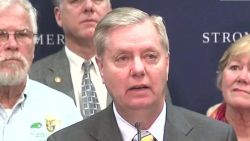 Lindsey Graham: Donald Trump and Hillary Clinton were both so unappealing  at commander-in-chief forum 'it makes me want to move to Canada' – New York  Daily News